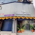 Oyo Flagship Hotel Qubic