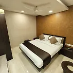 The Majlis - Colaba