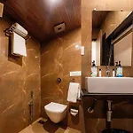 Itsy Elegant Hotel
