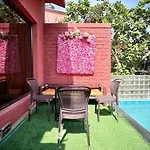 Royal Casa Bella *