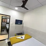 Sapna & Boarding Hotel 2*