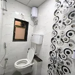 Sapna & Boarding Hotel 2*