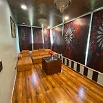 97 Inn- Andheri Versova 3*