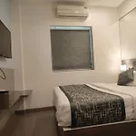 Apollo Guest House - Colaba Causeway