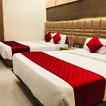 Hotel Guestinn Residency