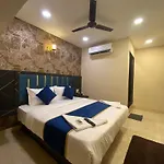 97 Inn- Andheri Versova 3*
