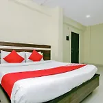 Oyo 23656 Parimeet Hotel