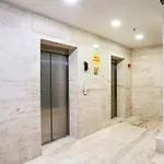 Fabhotel Freedom International - Nr International Airport