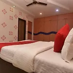 Hotel Oyo 19160 Dev Shelter 3*