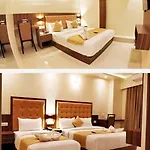 Emerald Near T2 International Airport Hotel 3*