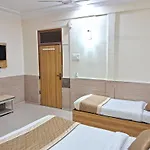 Hotel Swapna International 3*