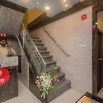 Hotel O Golden Nest Near Chhatrapati Shivaji International Airport