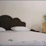 Signature Hotel