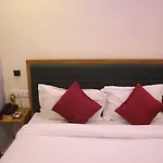 Hotel Siddharth Residency- Siddharth Nagar, Goregaon West