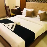Glitz 7even Hills- Nr International Airport T2 Guest house *