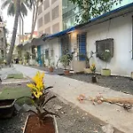 - 27, One Bedroom Apt- Bandra West Apartment *