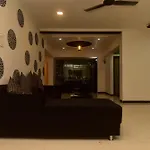 Oyo 19160 Dev Shelter Hotel 3*