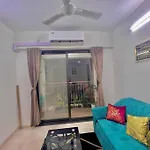 Hillview Comfy Flat In Dahisar