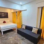 Apartment Lite - Parle East
