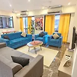 Lite - Parle East Apartment