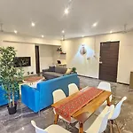 Lite - Parle East Apartment *