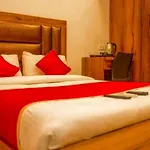 Hotel Baba\'S Residency