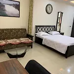 Mon Repose Studio Apt Bandra
