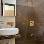 3bhk Santacruz Mumbai, 104 *