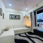 Vessaokar Villa 1Bhk - Bandra Close To Lilavati Hospital