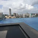 Kova Luxury Service Apartment
