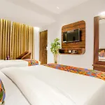 Fabhotel Peralz - Nr Boriwali Station