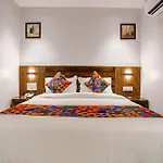 Hotel Fabhotel Peralz - Nr Boriwali Station