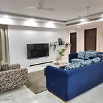 Premium Apartment In Hiranandani Powai By Maxxvalue - Chitranjan