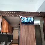 Aafee Cabin Stay & Dormitory