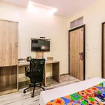 Glitz Hotels Aksa International - Nr T2 & Iit Bombay