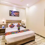 Glitz Hotels Aksa International - Nr T2 & Iit Bombay