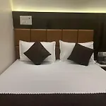 Hotel Powai Palace