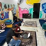 Krazyhostel