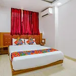 Glitz Diamond - Nr Bkc Guest house 2*