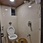 Gateway Hostel *