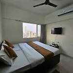 Pinaki Comfort Stay Malad