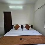 Pinaki Comfort Stay Malad
