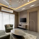 Apartment Orbit Serviced *