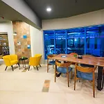 Hotel Indie Studios, Chembur