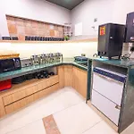 Indie Studios, Chembur Hotel 3*