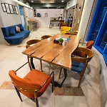 Indie Studios, Chembur Hotel 3*