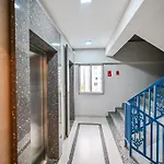 Indie Studios, Chembur Hotel