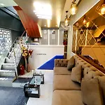 Hotel N.m. Mumbai