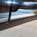 Hotel Golden View Near Masjid Bander Station