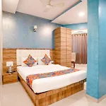 Fabexpress Sarah Gold - Nr Nesco Exhibition Center Hotel Mumbai